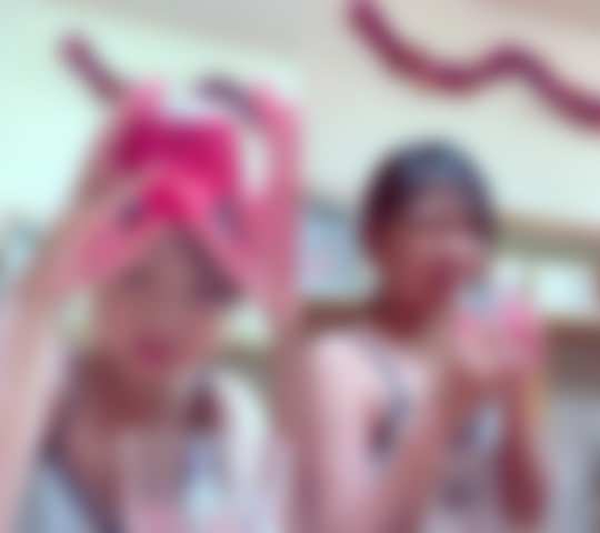 Wパイパン貧乳o自撮り (4件)