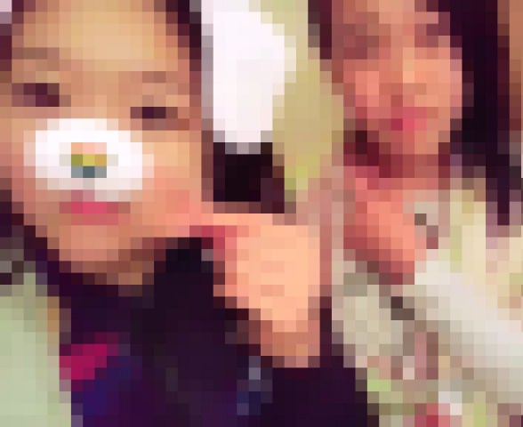 二人で仲良く湯船から配信