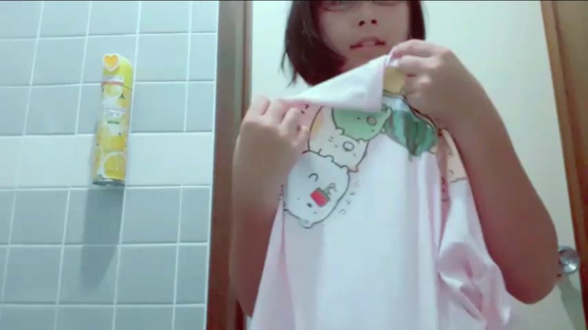 可愛らしい雰囲気のメガネっ子