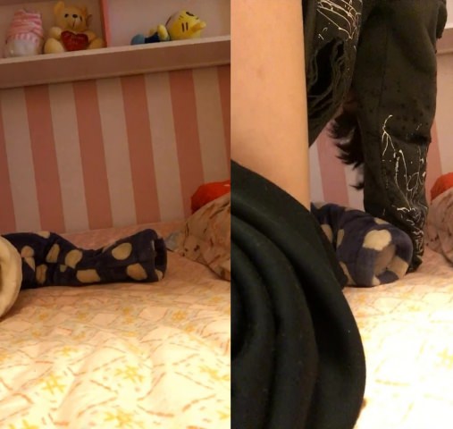 一生懸命オナニーしている動画です。