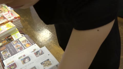 胸元の隙間vol.33