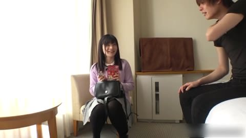 １９歳だけど１３９ｃｍ可愛いのに性格のしっかりとした偉い女の子