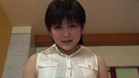 ［FULL HD高画質］★前から後ろからオマンコをおっぴろげ見せてくれる可愛い女の子