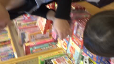 胸元の隙間vol.67