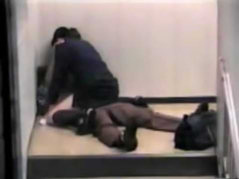 階段踊り場セックス