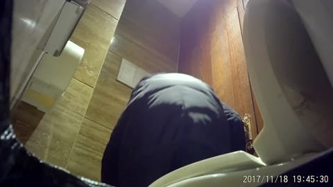 中国高級レストランのトイレ3