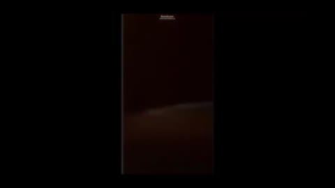 「下はいてないの忘れてた」慌てふためくｃ