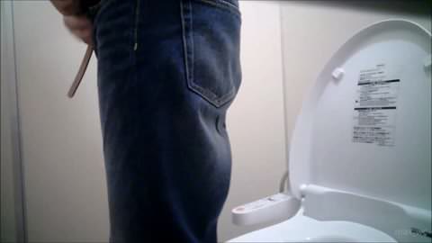 フレッシュ美人たちのトイレ　1