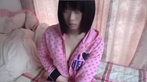 「顔は写さないで」C