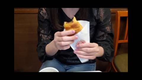 【無　中出し】自宅で美ケツのギャル