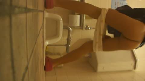 【第2弾】えげつないアングルで堪能するおまんこむき出し和式トイレ約20名！ヤバすぎる絶景