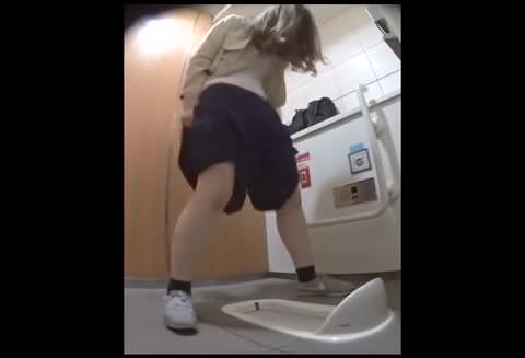 無修正　和式トイレ盗撮(30名以上）SP2