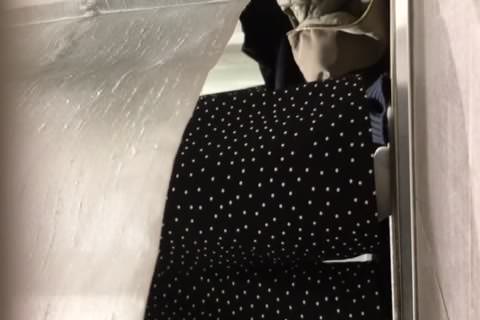 鬼畜　娘の着替えを自宅で盗撮