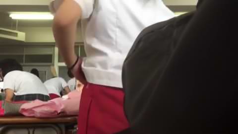 【レア】これはスゴい♥ JKがJKを隠し撮り♥リアルすぎる本物♥着替え盗撮 盛合せ♥ 01