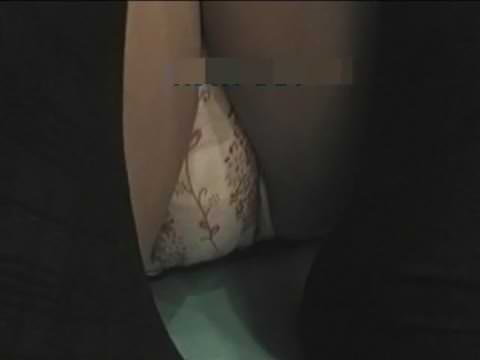 【天然ロリ】アイドル系ルックスのK女子を調教プレイ【生理中の経血あり】