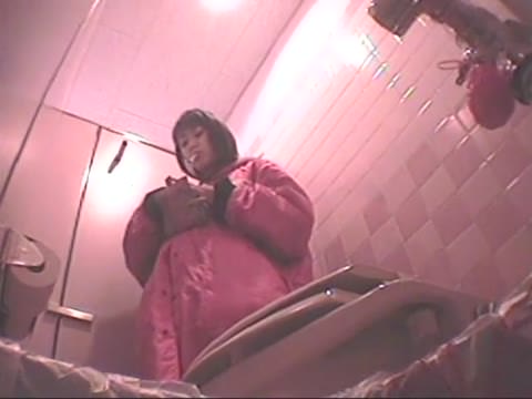 サーキット場トイレ②