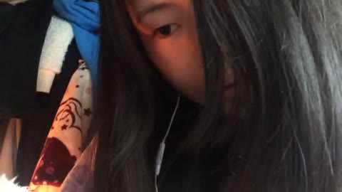 乳房がきれいな１９才