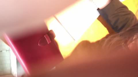 【スーツ女子の乳首ちゃん】談話の最中に見せた一瞬の隙を逃しません！！