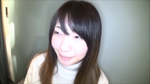 無　中　美乳の清楚娘ですが、けっこう剛毛・・