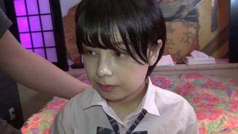 【無】Ｇカップ爆乳ＪＫ！手マンチョでイカされ綺麗なおマンコに白濁生中出し！