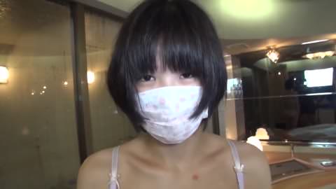 無・個撮 ★幼い身体に中出し★