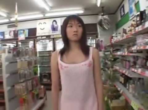 再現不可能露出２