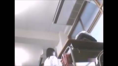 「ねーねー乳首見せて笑」「いいよおいで笑」きょーしつ内着替え撮り【2012年】