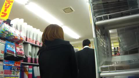 【盗撮】お姉さんの恥ずかしい排泄姿を隠し撮り２６【興奮】