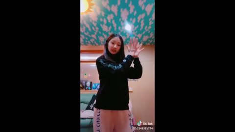 消されたTikTok 目のやり場に困る