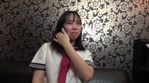 【無】高校を卒業したばかりのロリ娘に中出し