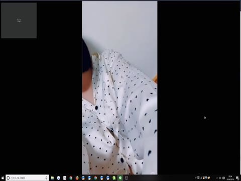 まじめな黒ぶちメガネはこっちの勉強も