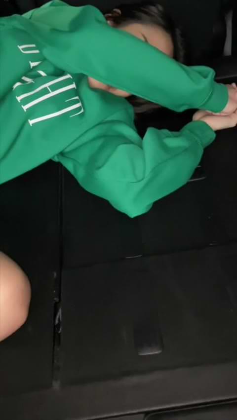 【妹の友達】みんなが買い出しに行っている隙に～ナツミちゃんにお触り～