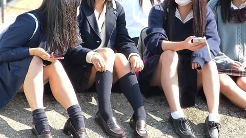 全・員・大・開・脚！！