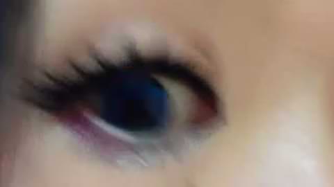 アイドル活動中のノーブラＪＫ２人組がおふざけで・・・