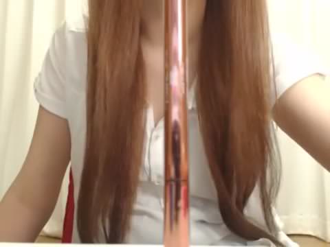 ♡こんな美少女が!!【227】ライブチャット (美女がマ●コをカメラ前に置いたペンで隠‥せてません)