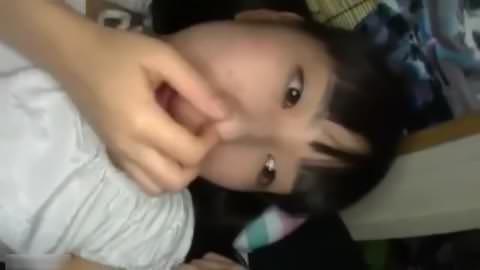 ツインテ娘と浮き輪の上で